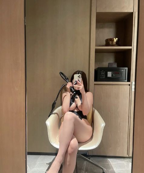 黑色丝袜美腿性爱一区二区_剧情片在线手机播放